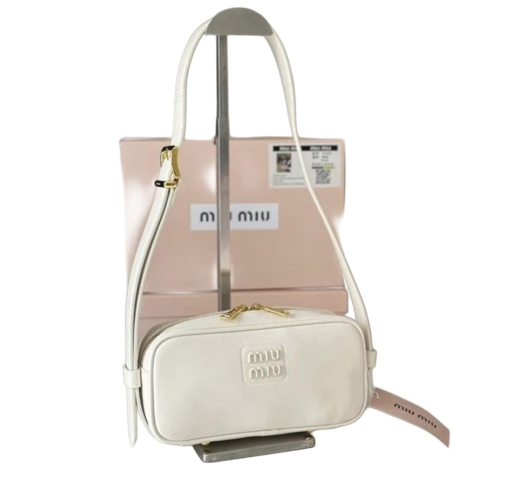 תיק MIU MIU 