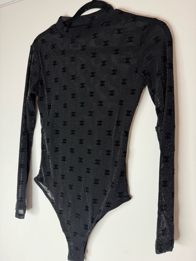 בגד גוף שאנל שחור 
