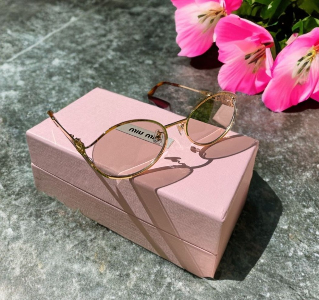 משקפיים MIU MIU