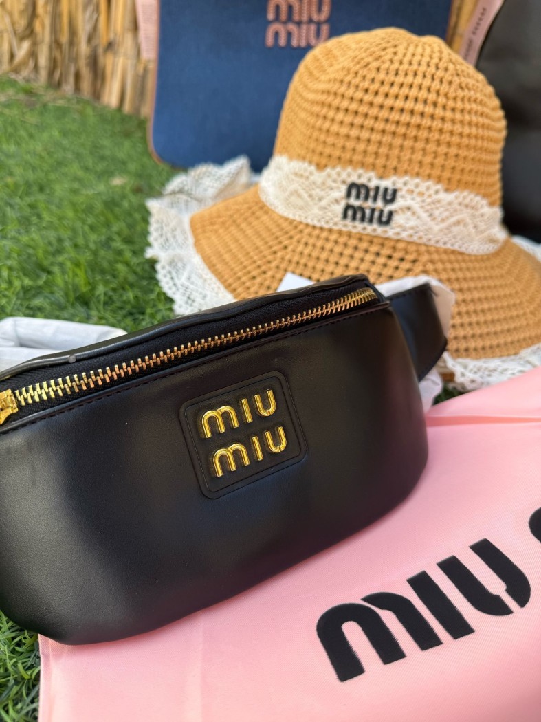פאוץ MIU MIU 