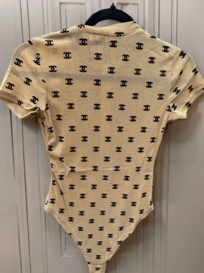 בגד גוף שאנל