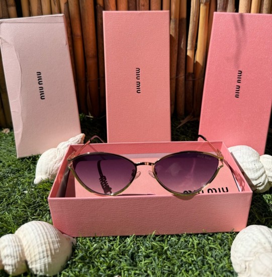 משקפיים MIU MIU