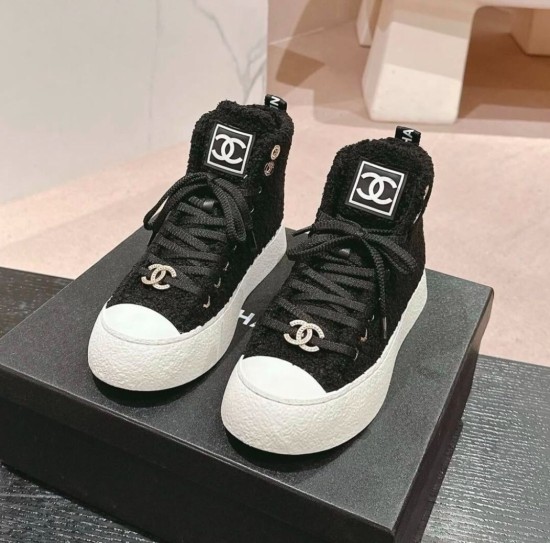 סניקס שאנל שחור