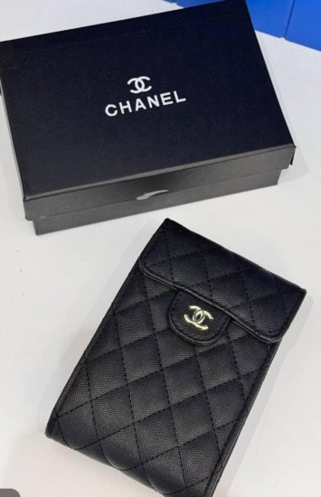 תיק שאנל קלאסי שחור לטלפון