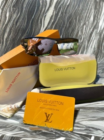 משקפיים LOUIS VITTON