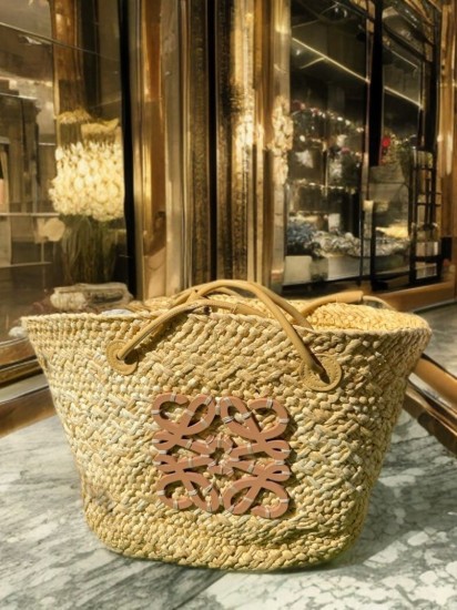 תיק קש LOEWE