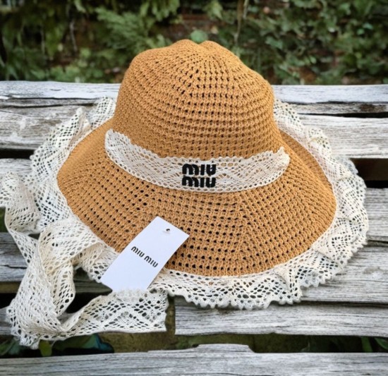 כובע קש MIU MIU