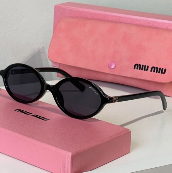 משקפיים MIU MIU