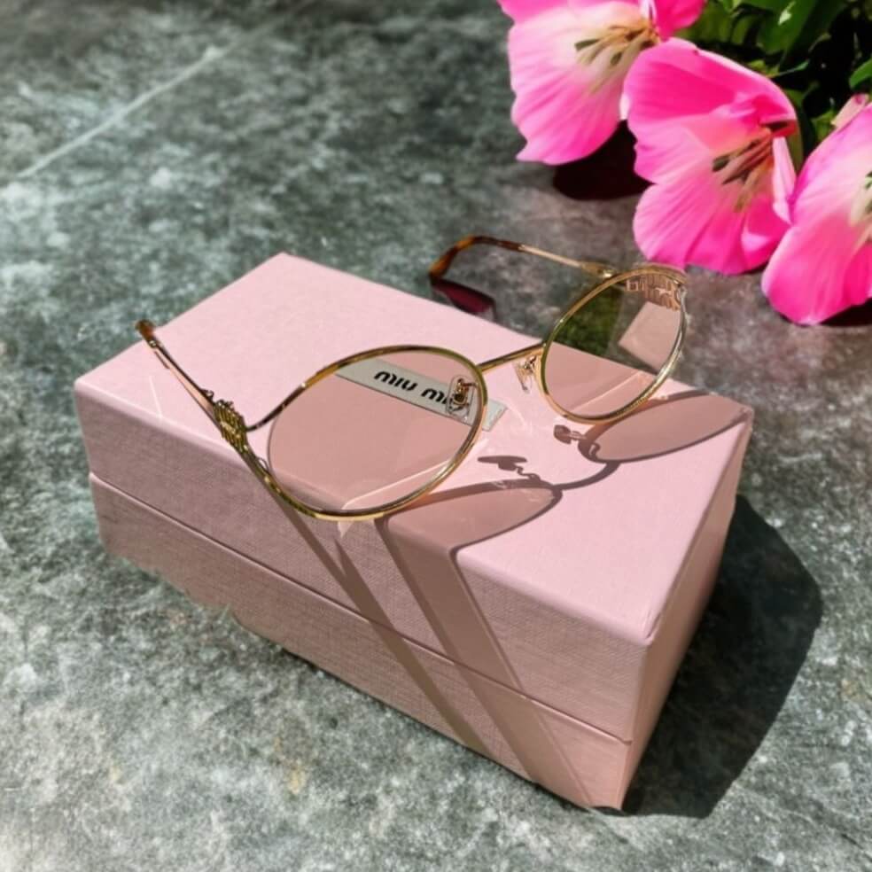 משקפיים MIU MIU
