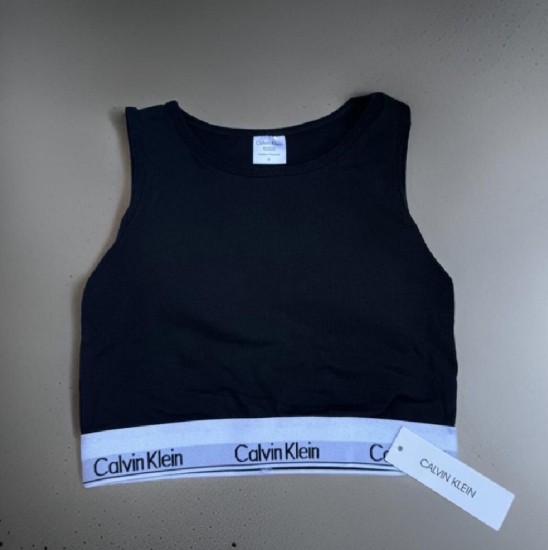 גופיה שחורה 